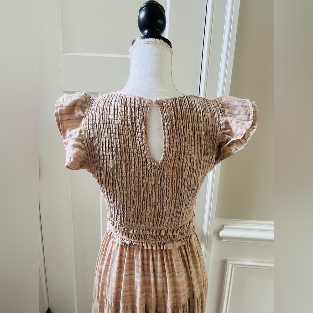 Storia Boutique Striped Capped Sleeves Midi Dress - Picture 8 of 11